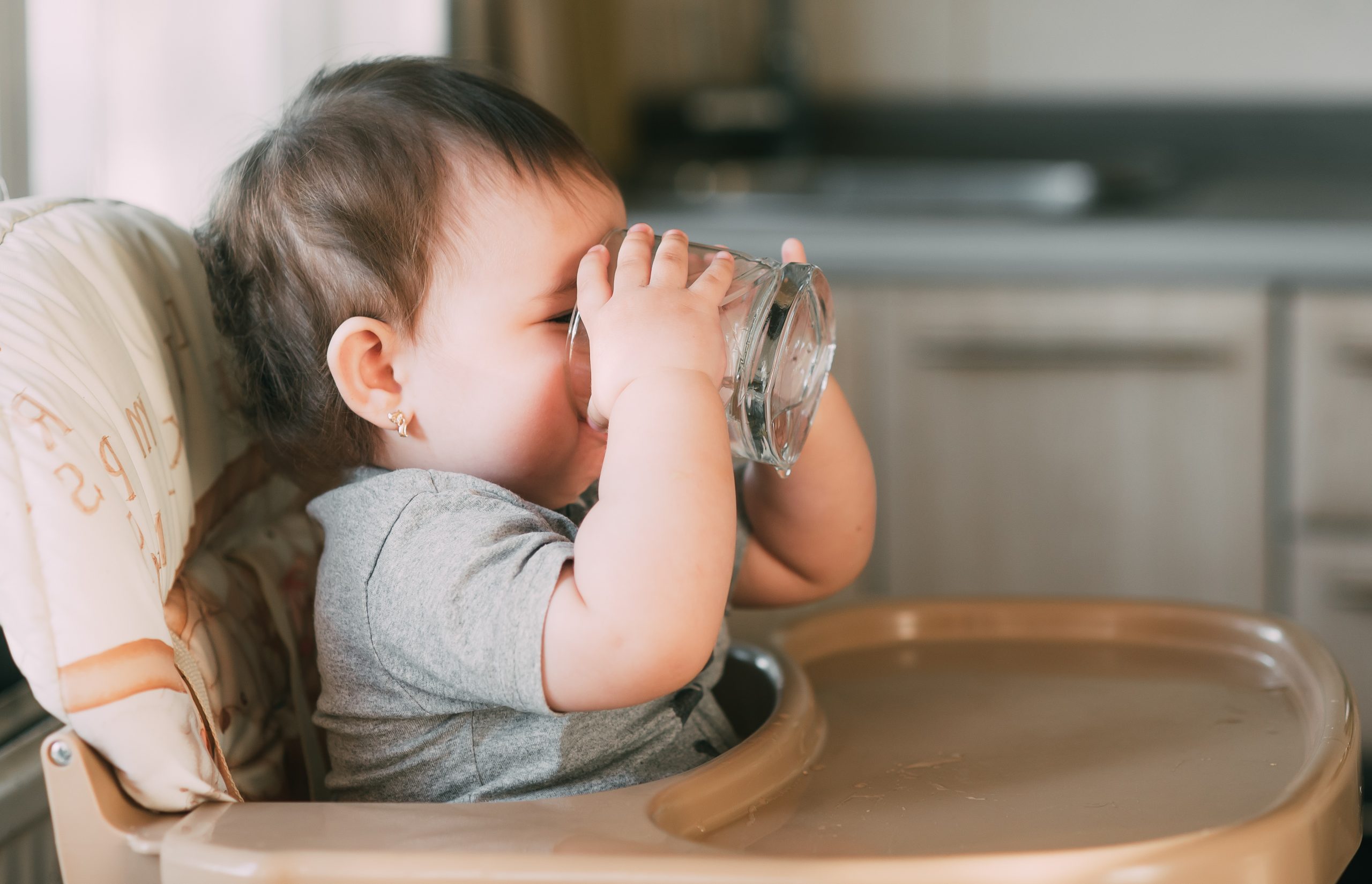 Quando dar água para o bebê? - Pediatria Descomplicada