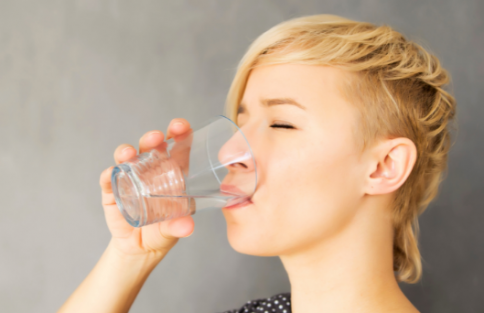 Quais são os melhores horários para beber água?