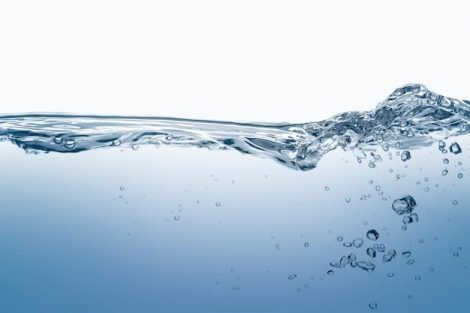 O que é água dura? Saiba o que é e como resolver esse problema