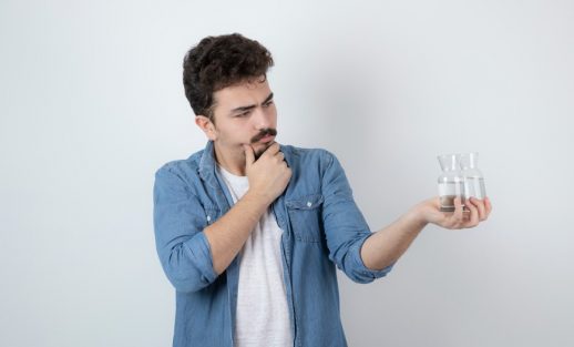 Qual a cor da água segura para consumo? Descubra!