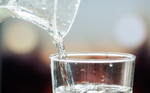 Água destilada: o que é, pra que serve e como usar