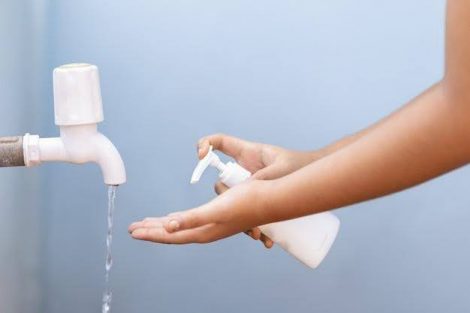 Excesso de cloro na água: 9 sintomas que você deve ficar atento